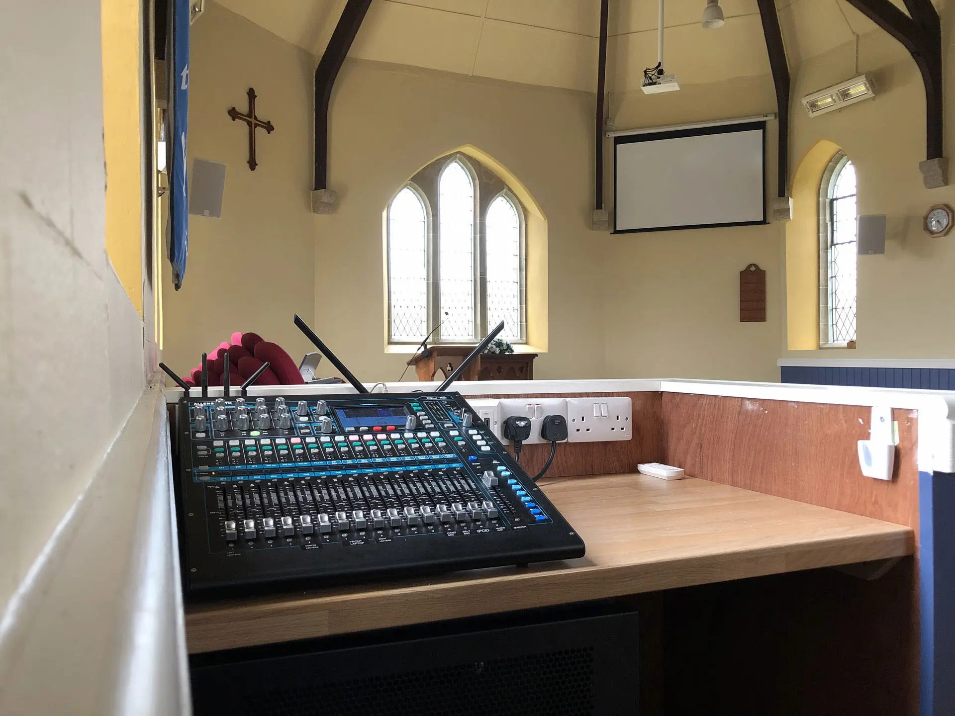 Qu-16 Installed in Pipers Pool Cornwall